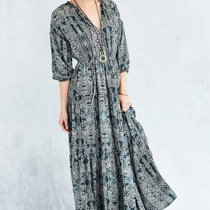 Urban Outfitters | Ecote Joni Printed Tiered Maxi Dress